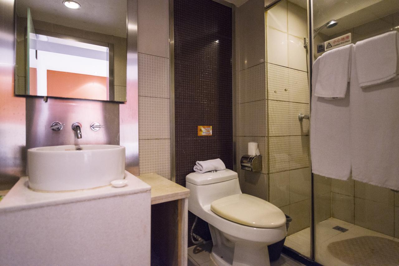 Motel Shenzhen Longgang Longcheng Square Metro Station Екстер'єр фото