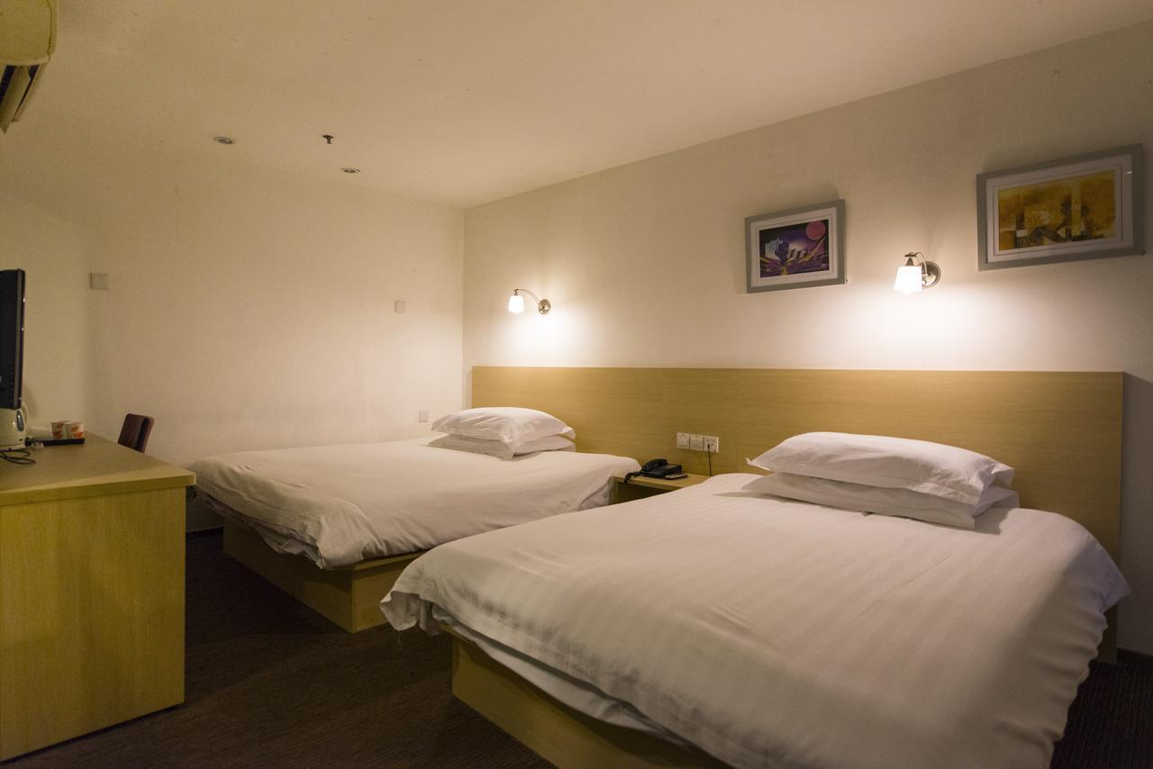 Motel Shenzhen Longgang Longcheng Square Metro Station Екстер'єр фото